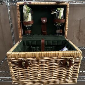 Antique Vintage Picnic Time Basket With Wine Glasses & Picnic Cloth